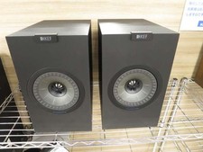 KEF Bookshelf Speakers Q150