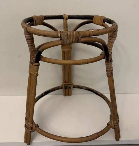 Vintage rattan plant - rattan,
