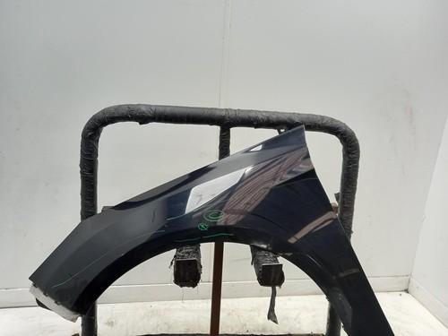 Ford focus left front wing - front,
