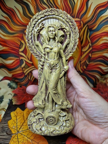 Hecate goddess statue magic - hecate,