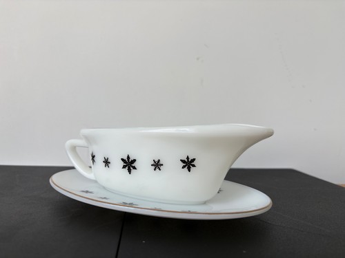 Jaj pyrex vintage milk glass - pyrex,