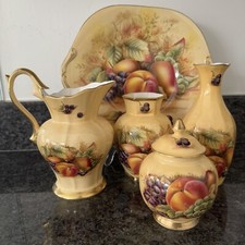 aynsley orchard gold Lot