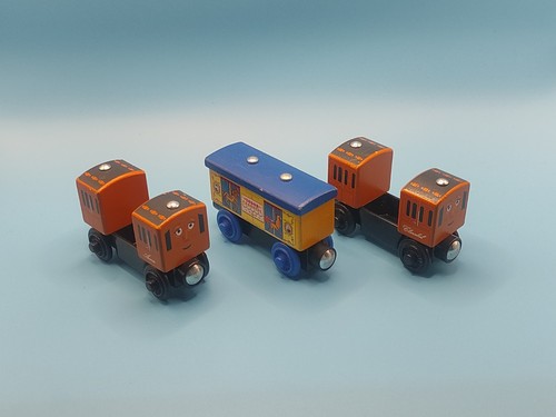 Thomas wooden railway - thomas,