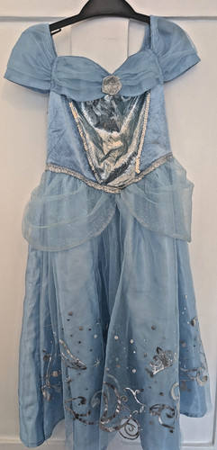 Official walt disney frozen - walt,