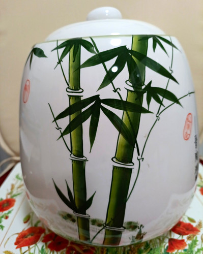 Hand painted jar - hand, w/chinese
