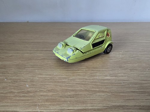 Corgi 389 whizzwheels bond bug - 389,