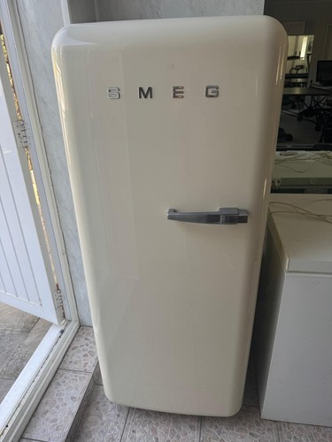 Smeg right hand - hand, s28strp