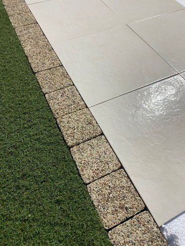 Garden edging border - , cream