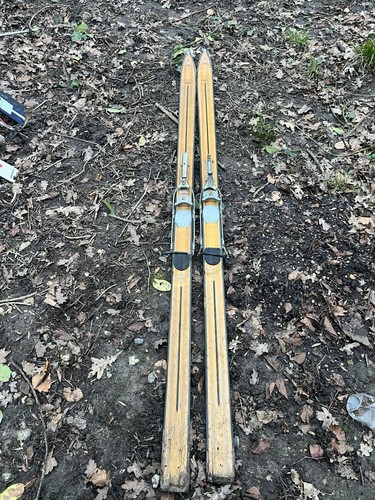Attenhofer vintage skis - vintage,