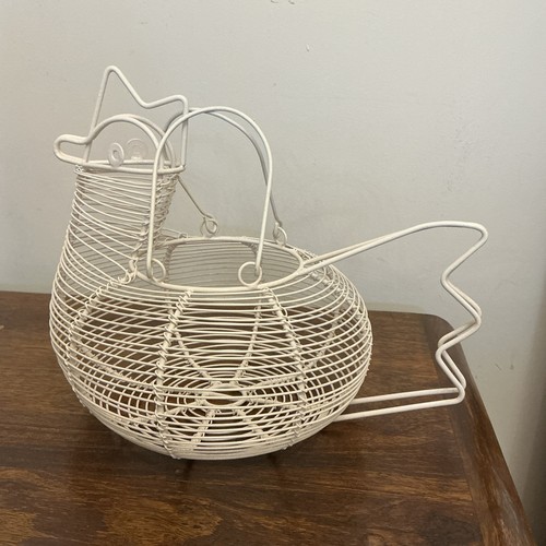 Vintage style chicken hen - style,