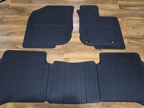 Genuine toyota hilux rubber - toyota,