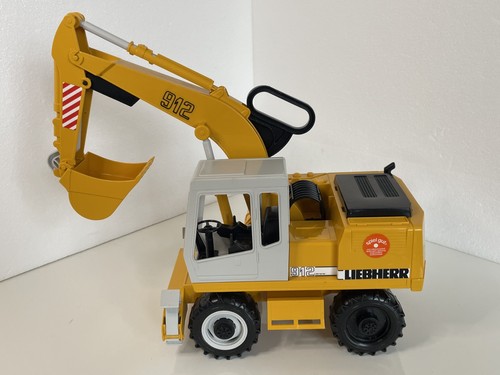 Bruder liebherr 912 excavator - bruder,