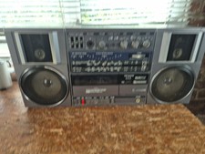 Hitachi TRK-9100E Stereo