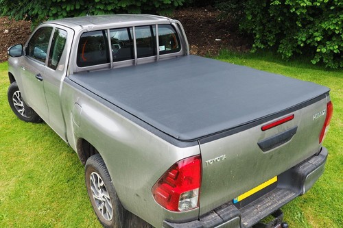 Toyota hilux extra cab - toyota,