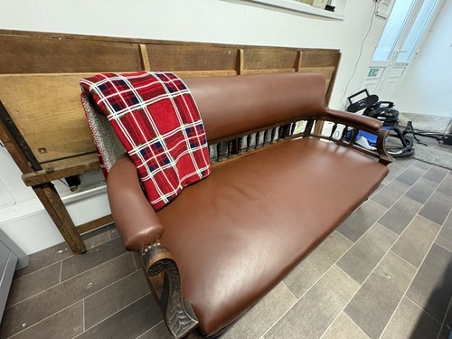 Genuine antique sofa - genuine,