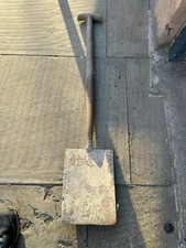 Vintage Old Garden Spade T