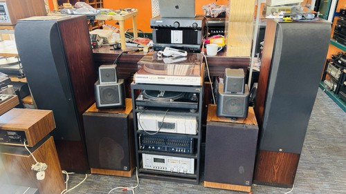 Kef reference model four - four, 4