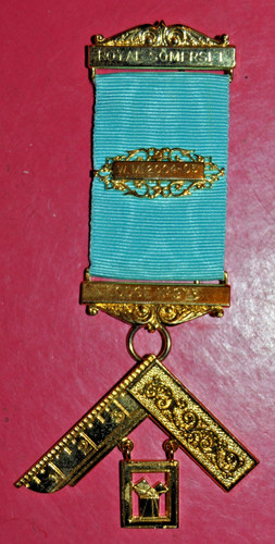 Masonic past master - master's, jewel