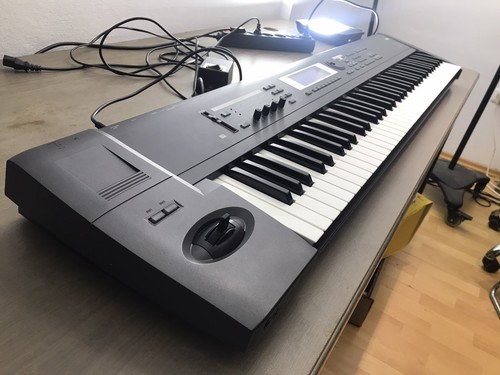 Korg triton keyboard - t, 76