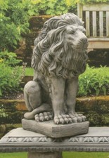 SINGLE SITTING LION GARDEN