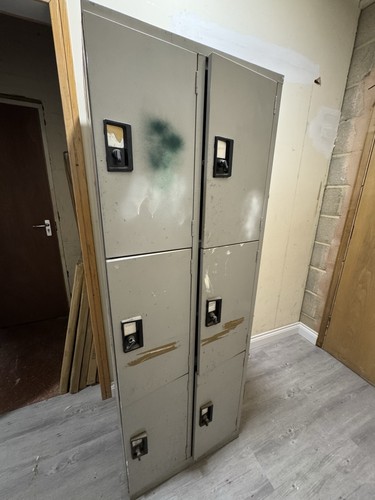 Used staff lockers - staff, grey