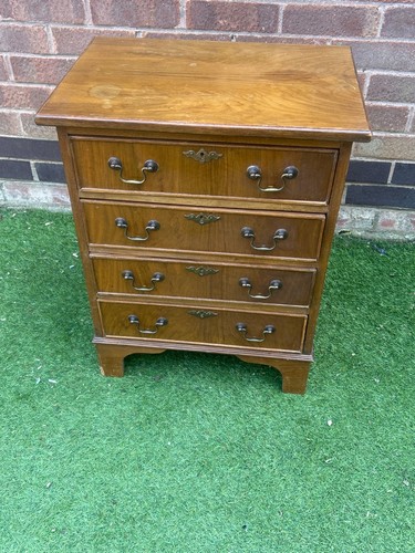 Vintage small mahogany chest - small,