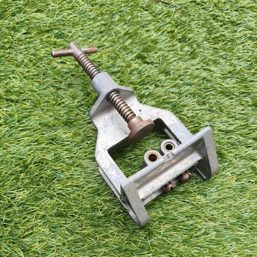 Woden dowelling jig - jig,