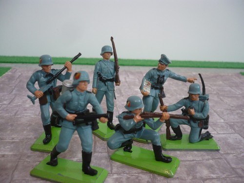 Britains deetail ww2 full set - deetail,
