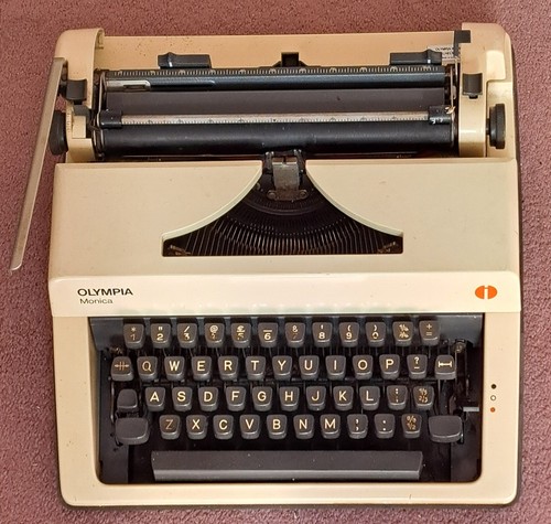 Vintage olympia monica - vintage,