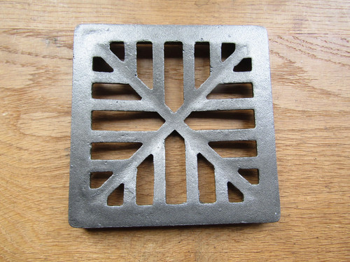 Rustic iron drain - cover, square