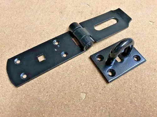 Hasp and staple locking bar - hasp,