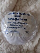 VINTAGE WHITE BETTERWARE SEALED PLASTIC Shell Soap Dish & 3 x  17g soaps inside