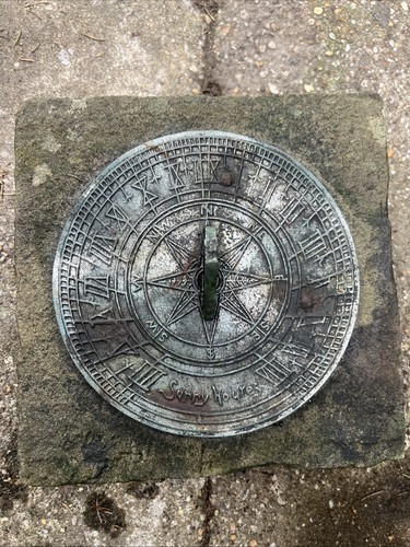 Vintage metal sundial garden - metal,