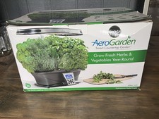 AeroGarden Ultra LED Indoor Garden  100744-BLK 2017 Miracle-Gro 7 Stations