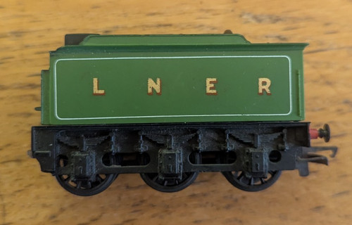 Triang r39 lner b12 green - r39,