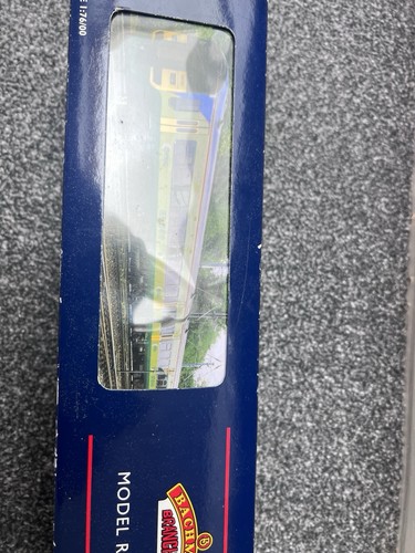 Bachmann 516 class 158 - 31-516,