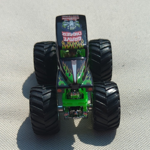 Grave digger monster truck - monster,