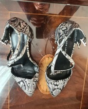 New Look Women's Closed Toe Heel Sandal Size 5 Wide Fit BlackWhite Patent Shoes