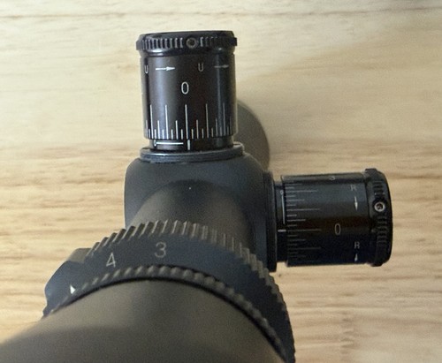 Leupold mark 9x40 - mark, 4