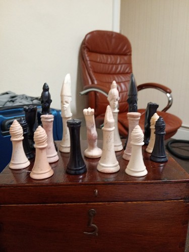 Partial set staunton chess - partial,