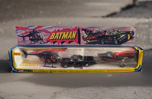 Corgi batman gift set - corgi,