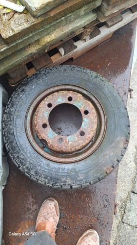Bedford van tyres and - van,,,tyres,