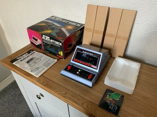 Tomytronic alien attack 1982 - tomytronic,
