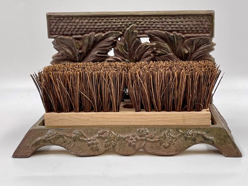 Vintage cast iron boot - vintage, scraper