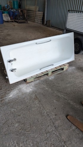1960s cast iron bath tub - cast,