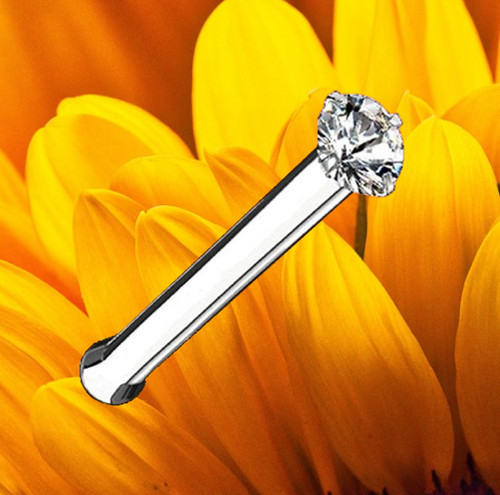Nose stud piercing real - i,