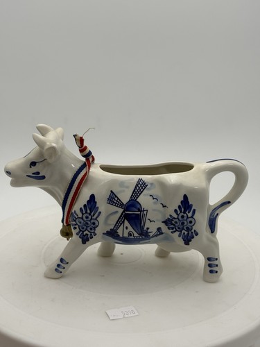 Delft blue cow creamer milk - blue,