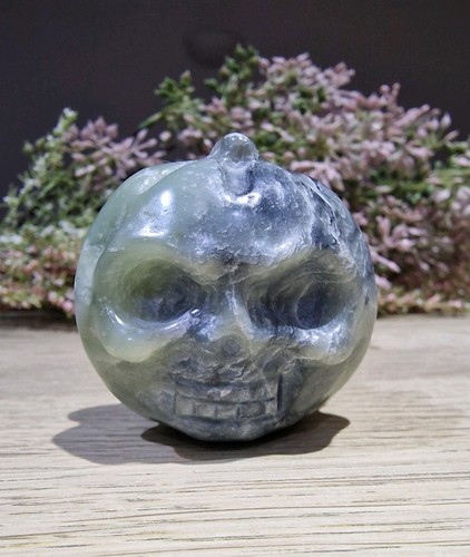 Nephrite jade crystal pumpkin - nephrite,
