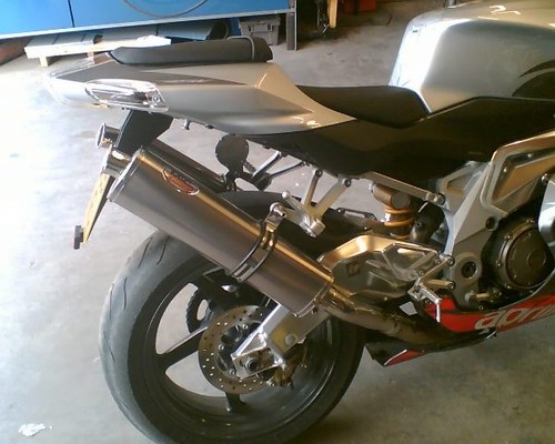Aprilia mille rsv1000 10 - mille,