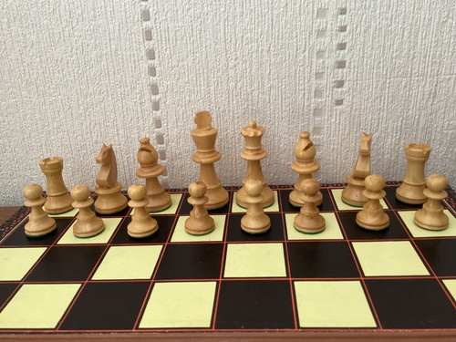 Vintage wooden staunton - wooden,